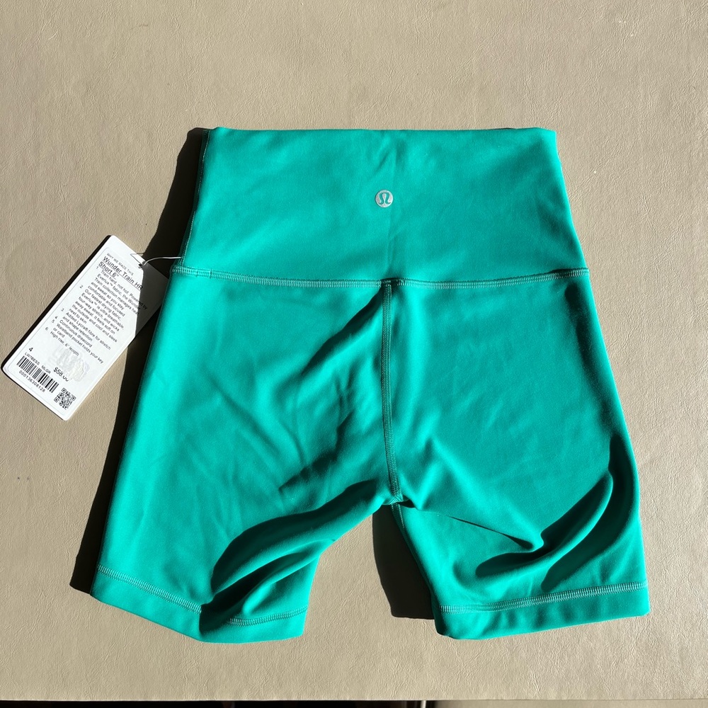 Lululemon wonder train High-rise short